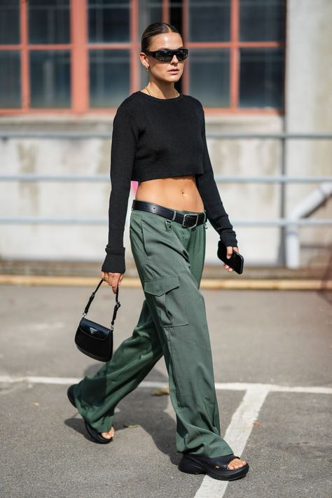 The Best Street Style Looks From Copenhagen Fashion Week Spring 2023 Copenhagen Fashion Week Street Style, Minimalist Wardrobe Essentials, New York Fashion Week Street Style, Green Trousers, Pant Trends, Copenhagen Fashion, Style Muse, Copenhagen Style, Copenhagen Fashion Week