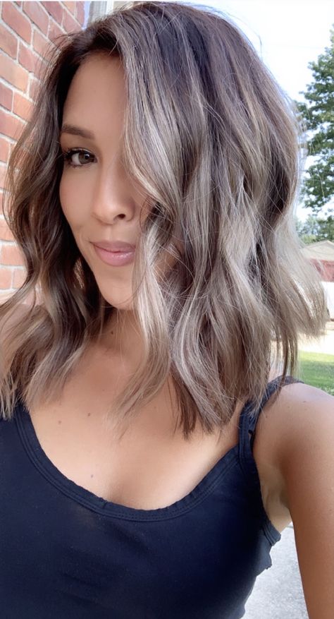 Hair That Hides Grey, Ash Balayage Hair Brunettes, Blonde Fall Transition Hair, Short Ashy Balayage Hair, Root Shadow Ash Blonde, Medium Brown Hair With Grey Highlights, Bayalage Dark Blonde Medium Length, Med Length Hair Color Ideas, Best Color To Hide Grey Hair