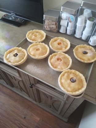 Egg And Vinegar Pie Crust, Butter Pie Crust With Vinegar, Pie Crust With Vinegar, Pie Crust Recipe With Vinegar, Pie Crust With Egg And Vinegar, Vinegar Pie Old Fashioned, Never Fail Pie Crust Recipe, Flakey Pie Crust Butter, Pie Crust Using Vinegar And Egg