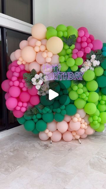 Wall Balloon Decorations, Baloon Wall, Balloon Wall Backdrop, Balloon Walls, Small Balloons, Balloon Ideas, Balloon Decor, Balloon Wall, August 11