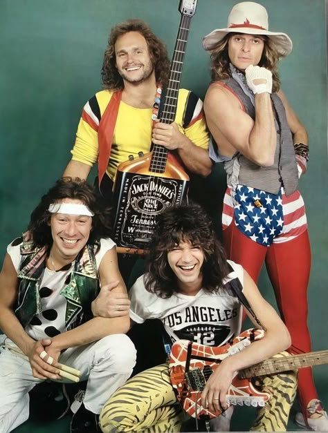 Michael Anthony Van Halen, Atomic Punk, 80s Heavy Metal, Glam Rock Bands, Alex Van Halen, David Lee Roth, Rock Band Posters, Outlaw Country, Michael Anthony