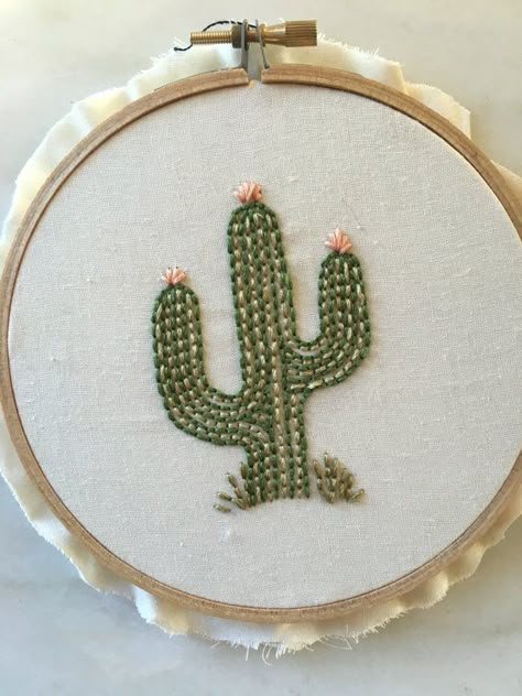 Cactus embroidery hoop/ Embroidery Art by ThreadsInstead on Etsy Embroidery For Pants, Cactus Embroidery, Hoop Embroidery, Pola Kristik, Embroidery Patterns Vintage, Pola Sulam, Punch Needle Embroidery, Cute Embroidery, Simple Embroidery