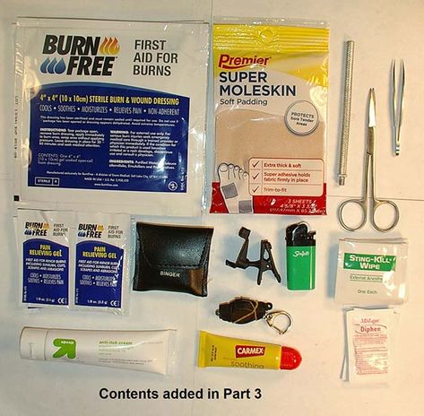 First Aid For Burns, Survival Medicine, Storing Food Long Term, Med Kit, Camping First Aid Kit, Shtf Prepping, Medical Tips, Outdoor Survival Kit, Survival Hacks