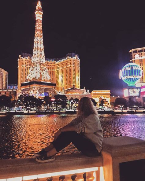 ▪️I am not the same, having seen the moon shine on the other side of the world▪️ #lasvegas Romantizing My Life, Travel Vegas, Cool City, Vegas Night, Vegas Travel, About Last Night, Happy Me, Las Vegas Trip, Vegas Trip