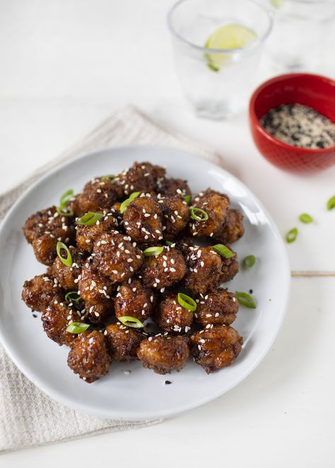 I created a new recipe! Check it out on #WalmartCookshop. These flavorful Korean inspired chicken bites use a little store bought secret for ease...frozen popcorn chicken! Just toss them in a homemade soy infused barbecue sauce & your guests will never know. Plate Garnish, Garlic Chicken Bites, Frozen Popcorn, Baked Popcorn Chicken, Chicken Pop, Chicken Balls, Popcorn Chicken, Low Sodium Soy Sauce, Chicken Bites