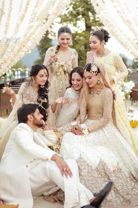 Pakistani Dresses Wedding Sisters, Nikkah Dress For Sisters, Nikkah Poses, Shaadi Dresses, Ishq Vishq, Indian Wedding Aesthetic, Bride Groom Photoshoot, Bridal Entry, Bridesmaid Poses