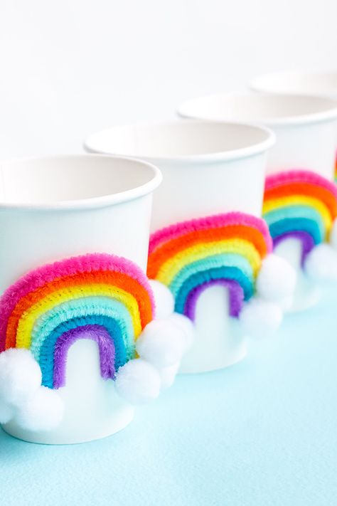 Diy Rainbow Centerpieces, Rainbow Party Diy Decorations, Cocomelon Craft Ideas, Rainbow Party Table Decor, Rainbow Birthday Activities, Kids Rainbow Birthday Party, Rainbow Girls Birthday Party, Rainbow Decorations Birthday, Rainbow Party Ideas For Kids