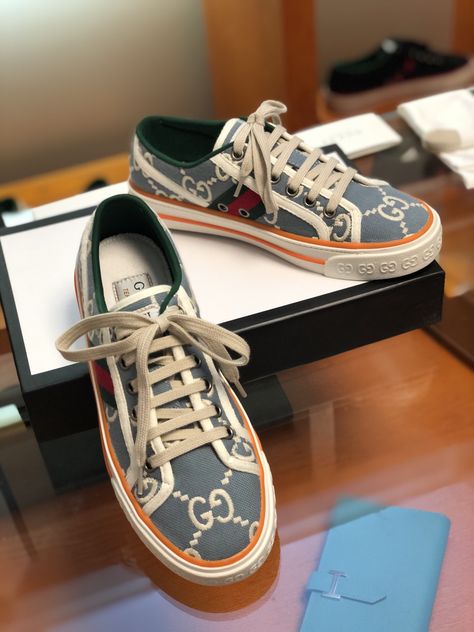 #guccishoes #guccisneakers #guccitennis1977 #guccitennis Cool Shoes For Men, Laundry Folder, Trending Shoes For Men, Summer Swag Outfits, Sport Shoes Design, Custom Sneakers Diy, Summer Slides, Chukka Sneakers, Cool Shoes