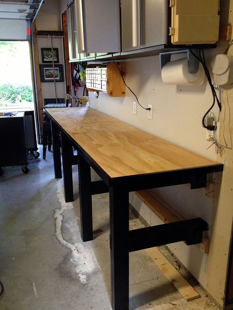 Garage Work Bench Plans, Garage Workspace Ideas, Garage Bench Workbenches, Garage Table Work Benches, Garage Setup Ideas, Garage Bench Ideas, Garage Countertop Ideas, Garage Makeover Workshop, Man Cave Garage Diy