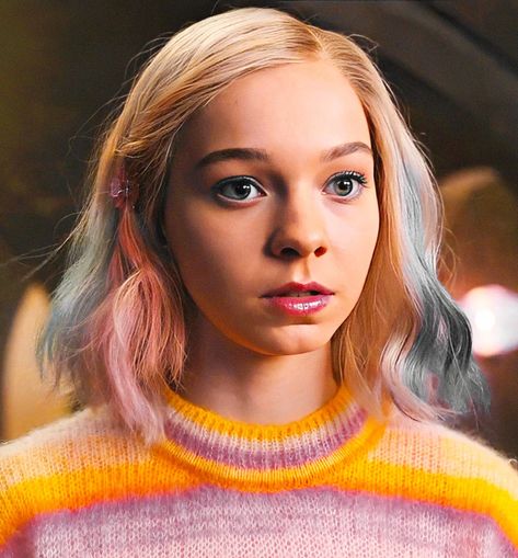 Wednesday Enid Hair, Enid Hair Color, Enid Hair Wednesday, Eden Sinclair Wednesday, Enid Sinclair Hairstyle, Enid Sinclair Hair, Enid Hair, Enid Wednesday, Disney Princess Makeup