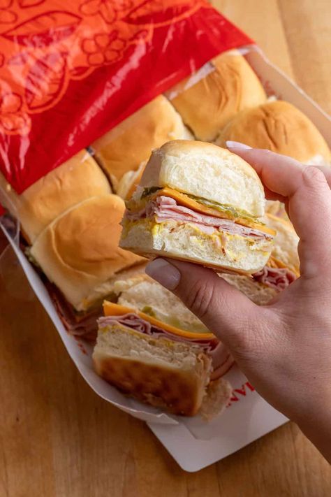 Hawaiian Rolls Ham and Cheese Sliders Sandwiches Using Hawaiian Rolls, Hawaii Roll Sandwiches, Hawian Roll Sandwiches Cold, Cold Ham And Cheese Sliders, Ham And Turkey Sliders Kings Hawaiian, Hawaiian Roll Sandwiches Cold, Cold Slider Sandwiches, Hawaiian Roll Sliders Cold, Cold Sliders