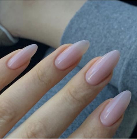 Casual Nails, Classy Acrylic Nails, Pretty Gel Nails, Soft Nails, Oval Nails, Neutral Nails, Girls Nails, Classy Nails, Dream Nails