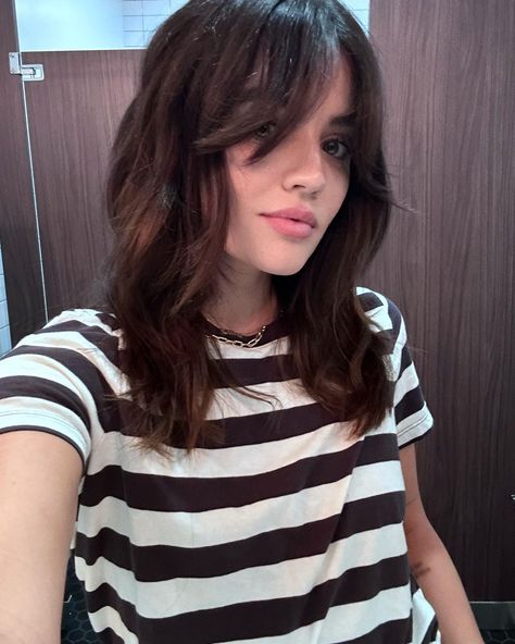 Lucy Hale Haircut, 2023 Fringe, Fall 2023 Hair, Lucy Hale Hair, Brown Hair Inspiration, Vintage Curls, New Hair Trends, 2023 Hair, Fall Hair Trends