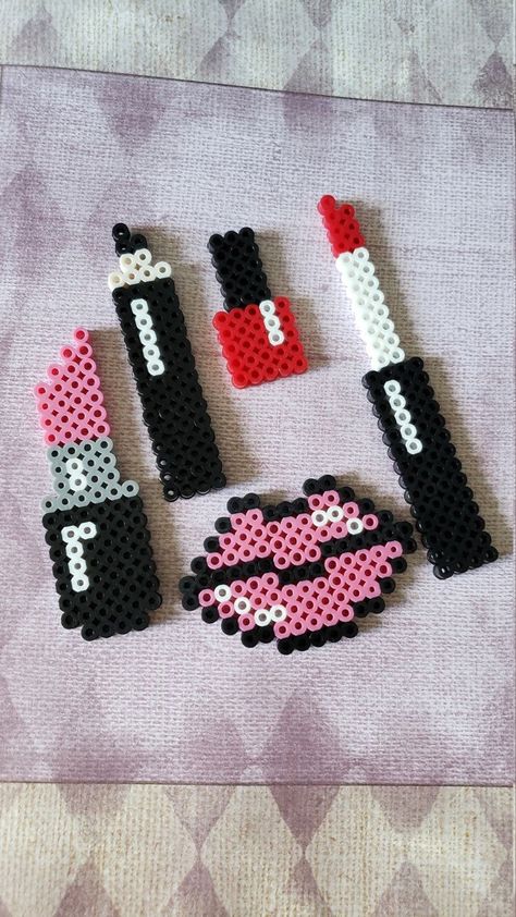 Perler Bead Designs, Hamma Beads Ideas, Easy Perler Bead Patterns, Melty Bead Patterns, Pearl Beads Pattern, Easy Perler Beads Ideas, Art Perle, Fuse Bead Patterns, Hama Beads Design