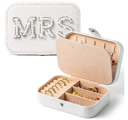 Jewelry Travel Case Target, Elegant Portable Rectangular Jewelry Case, Jewelry Box Travel Cases, Jewelry Travel Case Walmart, Engagement Gifts For Bride, Luxury Rectangular Travel Jewelry Storage Case, Engagement Presents, Travel Jewelry Box, Travel Jewelry Case