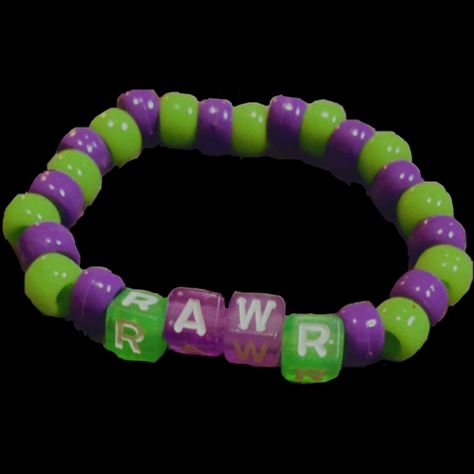 Bed Bracelet Ideas, Kandi Singles Ideas Emo, Matching Kandi Bracelets For Friends, Kandi Braclet Ideas, Funny Things To Put On Bracelets, Kandi Bead Bracelet Ideas, Emo Kandi Bracelets, Kandi Singles Ideas Words, Scene Bracelets Ideas