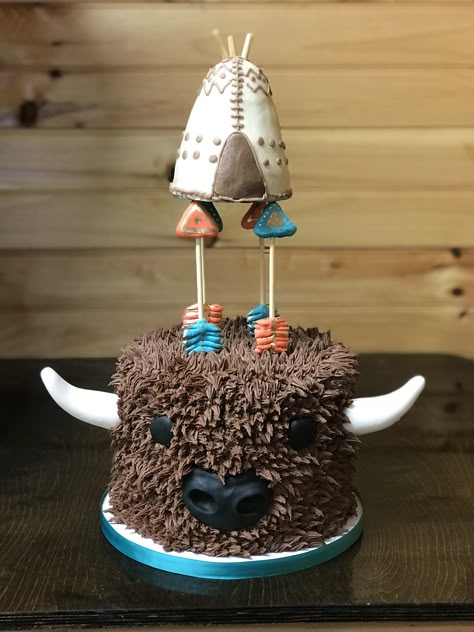 Bison Cake Birthday, Buffalo Birthday Party, Buffalo Cake Ideas, Bull Smash Cake, Bison Birthday Party, Wild West Cake Ideas, Western Smash Cake 1st Birthdays, How The West Was One Birthday Cake, Western Smash Cake