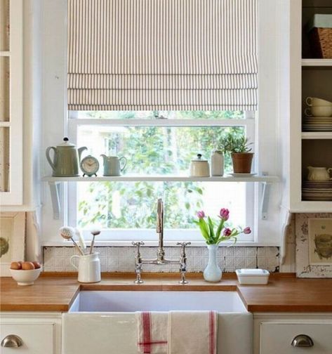 Kitchen Sink Window, Faux Roman Shades, Kitchen Sink Design, Window Shelves, Decor Ikea, Kitchen Window Treatments, Beautiful Farmhouse, Farmhouse Sink Kitchen, Roman Shade