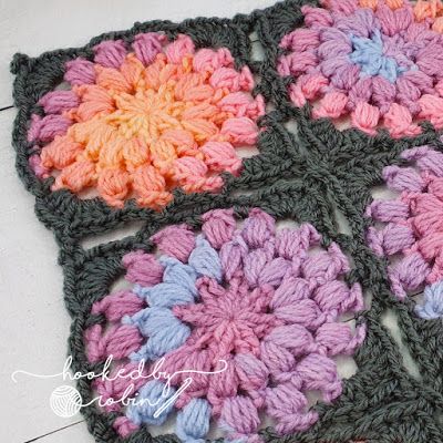 Crochet Puff Flower Circle in a Square Motif — Hooked by Robin Hooked By Robin, Easy Granny Square, Puff Flower, Crochet Puff Flower, Flower Granny Square, Crochet Granny Square Blanket, Flower Circle, Learn How To Crochet, Puff Stitch