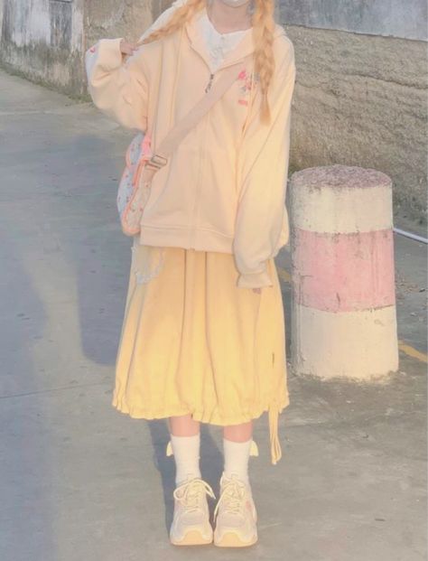 Pastel Yellow Outfits, Yellow Pastel Outfit, Soft Pastel Outfits, Barbara Pegg, Mei Yan, Kawaii Aesthetic Outfits, Pastel Outfit, Kawaii Fashion Outfits, Fluttershy