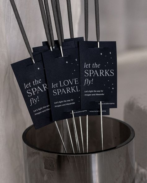 Wedding Guest Gift Ideas, Sparkler Tags, Light Up Party, Drink Topper, Wedding Planning Decor, Boda Mexicana, Wedding Sparklers, Wedding Activities, Future Wedding Plans