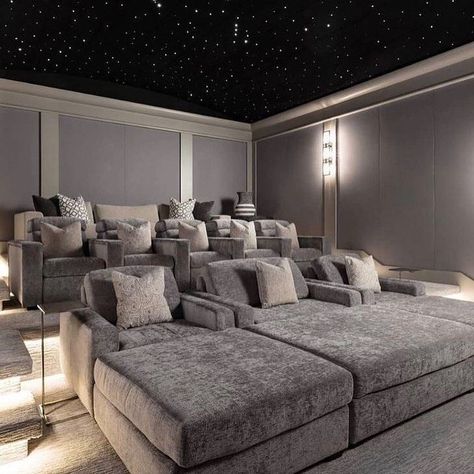 pinterest: @TRUUBEAUTYS💧 Movie Theater Rooms, Home Theater Room Design, Theater Room Design, Home Cinema Room, Interior Design Per La Casa, At Home Movie Theater, Audio Installation, Home Theater Rooms, Home Theater Design