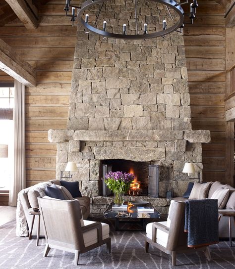 Victoria Hagan, Country Fireplace, Western Living Room, Fireplaces Ideas, Montana Ranch, Modern Rustic Living Room, Bohemian Farmhouse, The World Of Interiors, Interior Renovation