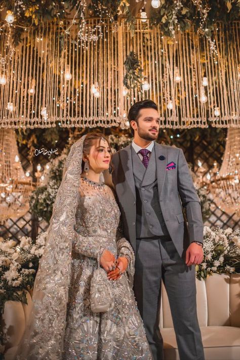 Walima Suit For Groom, Valima Couple Dress, Walima Couple Dressing Pakistani, Pakistani Bride And Groom Outfits, Walima Dresses Pakistani Bride And Groom, Walima Couple Dressing, Walima Poses, Walima Dresses Pakistani Brides, Nikah Mubarak