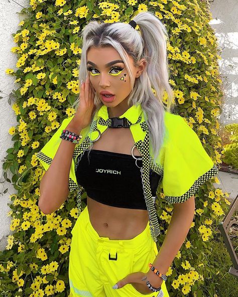 Rave Bae Couture’s Instagram post: “Double tap if you love NEON 💚💚 #ravebabe #festivalfashion #festivalstyle #raveoutfit #ravegirls #edmbabe #ravebabes #edmlifestyle” Yellow Rave Outfit, Festival Outfits Neon, Neon Festival Outfit, Mode Coachella, Kristen Hancher, Neon Festival, Rave Party Outfit, Affordable Online Clothing Stores, Outfit Yellow