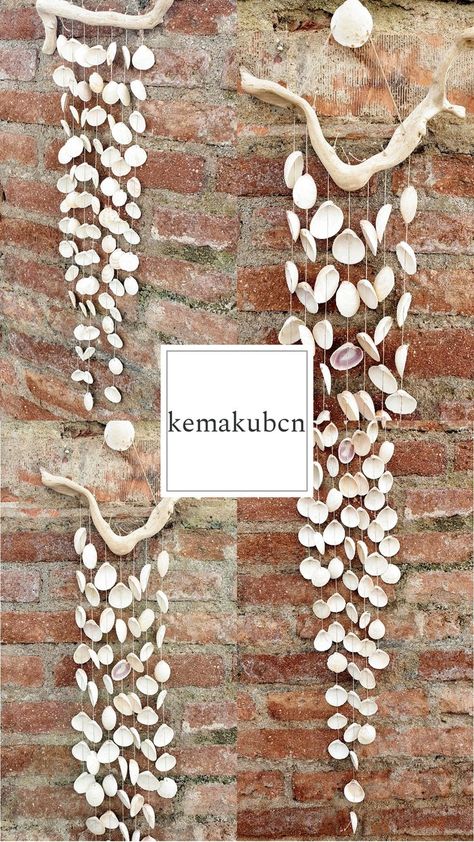 This beautiful large seashell hanging mobile is all made and assembled by hand. It is crafted with shells and driftwood collected by me in the Mediterranean sea and Atlantic ocean. Each piece is carefully cleaned and then assembled using a natural jute string. Only natural eco-friendly materials were used to create this mobile. It can be used inside or as garden or patio decoration. Seashell Hanging, Shell Mobile Diy, Shell Wall Hanging, Diy Seashell Wind Chime, Shell Mobile, Seashell Mobile, Diy Art Deco, Seashell Garland, Ocean Art Projects