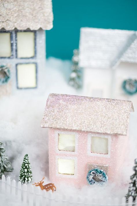 Putz House, Diy Christmas Village, Christmas Houses, Sustainable Christmas, Christmas Stars, July Ideas, Christmas Village Houses, Diy Glitter, Glitter Houses