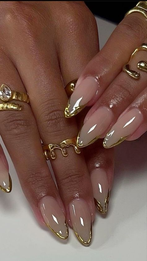 Simple Nail Coffin, Chrome With Design Nails, Nail Chrome Ideas, Dope Nail Designs Almond Short, Crome Nails Designs Square, Nails Chrome Designs, Long Almond Nail Designs, Pretty Almond Nails, Almond Shape Nail Designs