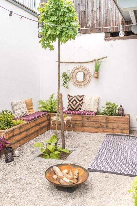 Diy Garden Patio, Patio Layout, Rooftop Design, Patio Flooring, Patio Plants, Patio Makeover, Terrace Design, Patio Stones, Terrace Garden