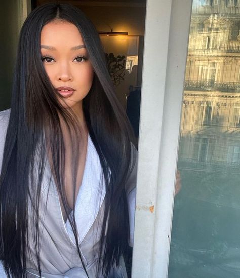 Dimitris Giannetos on Instagram: "LANA CONDOR ♥️ Beautiful @lanacondor this morning for @off____white show in Paris ! Makeup @melissa.hernandez Hair 🙋🏼‍♂️ Hair assistant @paganihair #dimitrishair #lanacondor" Lana Condor Hair, Lana Condor Style, Noah And Lana Condor, Lana Condor Deadly, Lana Condor Red Carpet, Instagram Editor, Paris Makeup, Lana Condor, Lara Jean