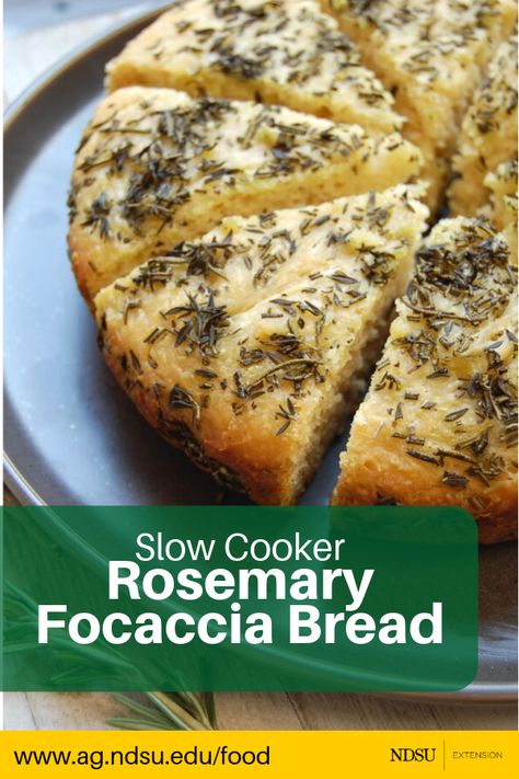 Gluten Free Slow Cooker Bread, Slow Cooker Muffins, Slow Cooker Cakes, Slow Cooker Breads, Easy Slow Cooker Bread Recipes, Crockpot Focaccia Bread, Foccacia Bread Slow Cooker, Foccacia Bread Crockpot, Crockpot Bread Recipes Slow Cooker