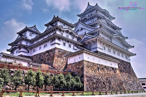 Grindles in Korea: Photography and Adventures: Himeji Castle: A Castle As White as a Heron Korean Castle, Himeji Castle, Royal Castles, Neuschwanstein Castle, Beautiful Castles, Castle, Places To Visit, Japan, House Styles