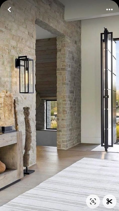 Stone Wall Entryway Interior, Modern Mountain Entryway, Stone Wall Entryway, Modern Cotswold House, Boston House, Modern Mountain House, Door Design Modern, Bungalow Design, Stone Walls