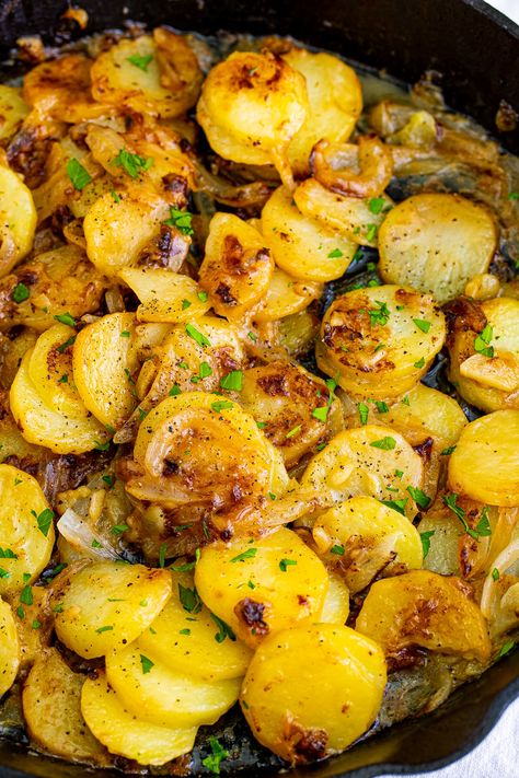 Potatoes Lyonnaise, Cajun Cornbread, Smothered Potatoes, Russet Potato Recipes, Potato Ideas, Southern Collard Greens, Broccoli Bites, Red Potato Recipes, Homemade Chips