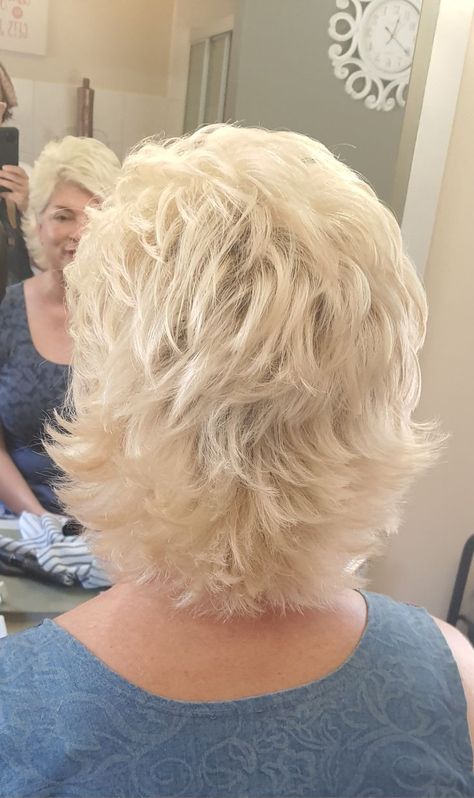 Short Layered Hair Back View, Short Feathery Haircuts, Loose Perm Short Hair, Flippy Hair, Haircut Gray Hair, 2023 Hairstyles, Blonde Layered Hair, Feathered Hair, Grabovoi Numbers