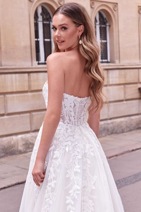 Adore by Justin Alexander - Style 11181: Strapless Sweetheart Neckline Slim Ball Gown with Exposed Boning Strapless Dress Hairstyles, Hairstyles For Gowns, Bridal Hair Down, Wedding Hairstyles And Makeup, Neckline Slimmer, Simple Prom Hair, Bridal Hair Inspiration, Bridal Hair Makeup, Justin Alexander