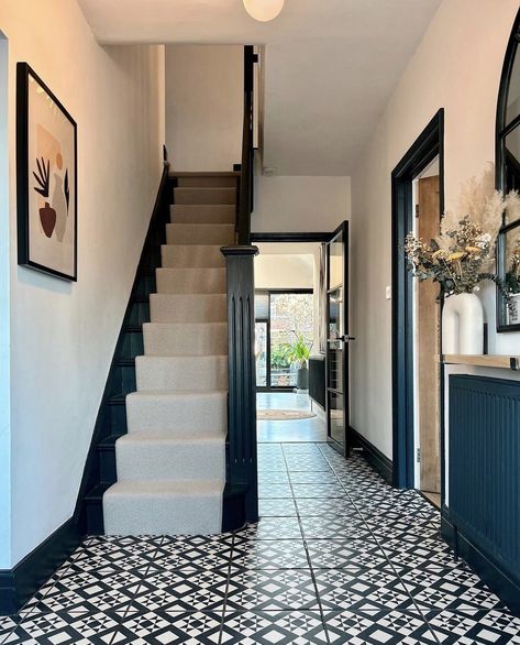 Georgian Tiled Hallway, Black And White Tiles Hallway Entry Hall, Victorian Hallway Tiles Entrance Halls, Staircase Entryway Ideas, Parisian Chic Home, Edwardian Hallway Tiles, Creaky Stairs, White Hallway Ideas, Black And White Victorian Tiles Hallway