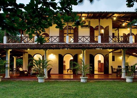 Tropical Colonial House, Tropical Colonial Architecture, Indian Architecture Homes British Colonial, British Colonial Architecture India, British Colonial House, Colonial Colombian House, Geoffrey Bawa Landscape Gardens, Tropical Colonial, Colonial House Exteriors