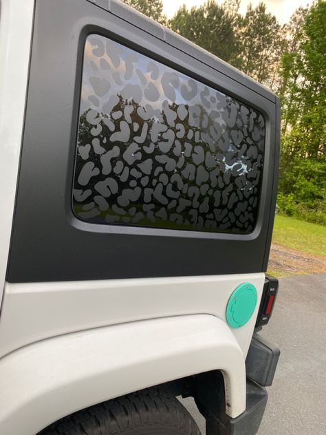 Western Jeep Accessories, Lexis Car, Jeep Stickers Car Decals, Jeep Decorations Interior, Back Window Car Decal Ideas, Jeep Wrangler Interior Ideas, Jeep Wrangler Grill, Jeep Decor, Jeep Names