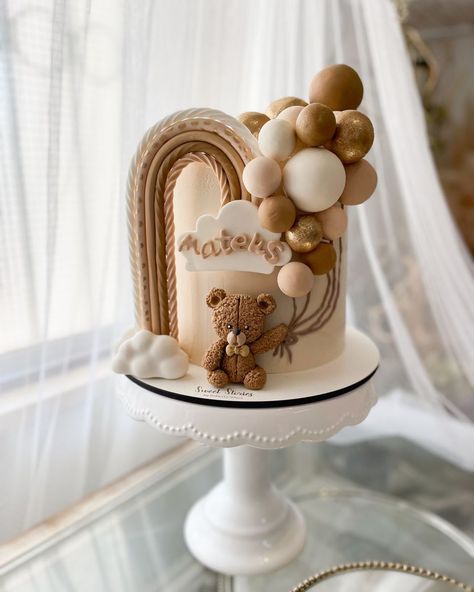 Bolo infantil Brown Baby Shower Ideas, Teddy Bear Birthday Cake, Bear Baby Shower Cake, Cake Background, Bear Baby Shower Theme, Pastel Baby Shower, Making Cakes, Teddy Bear Cakes, Rosé Birthday