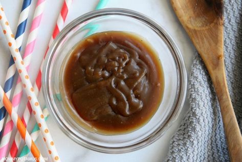 Dairy-Free Caramel Sauce Recipe (Paleo, Gluten-Free, Nut-Free) Dip For Apples, Paleo Fudge, Dairy Substitutes, Dairy Free Buttercream, Low Sugar Treats, Caramel Sauce Recipe, Easy Peach Cobbler Recipe, Sweet Sauces, Coconut Milk Ice Cream