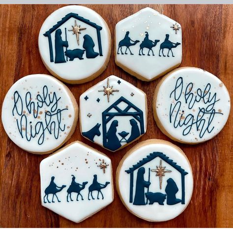 Happy Birthday Jesus Cookies, Nativity Sugar Cookies Decorated, Christian Christmas Cookies Decorated, Religious Christmas Cookies Decorated, Nativity Decorated Cookies, Nativity Sugar Cookies, Christian Cookies, Nativity Cookies, Christmas Sugar Cookies Decorated