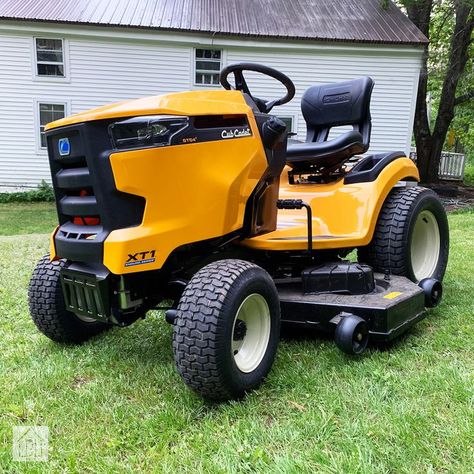 Tractor Concept, Electric Riding Lawn Mower, Cub Cadet Tractors, Lawn Mower Storage, Lawn Mower Tractor, Riding Mowers, Contemporary Patio, Green Craft, Garden Tool Storage