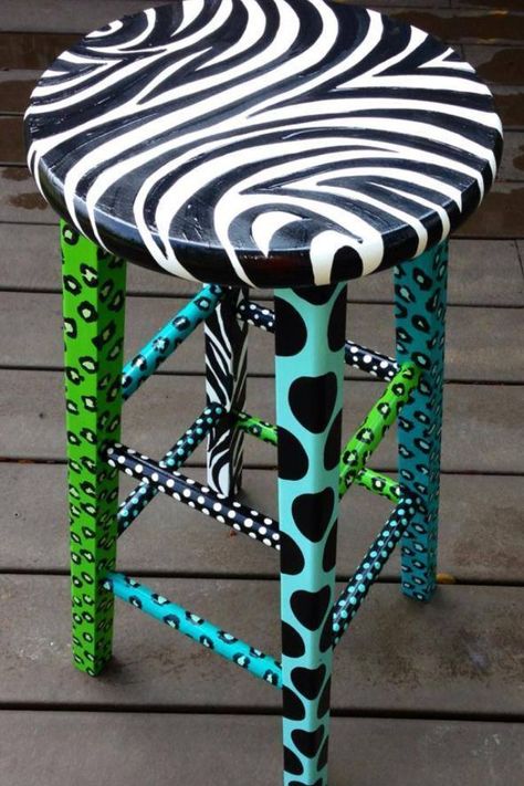 Hand Painted Chairs, Painted Stools, Whimsical Painted Furniture, Whimsical Furniture, Painted Chair, Painted Chairs, Funky Painted Furniture, Funky Furniture, Creative Furniture