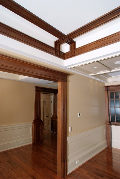 History Bulletin Board Ideas, Craftsman Style Molding, Ceiling Moulding, Room Ceiling Design, Oak Ceiling, Craftsman Ceiling, Classic House Interior Design, Craftsman Living Room, Craftsman Style Doors