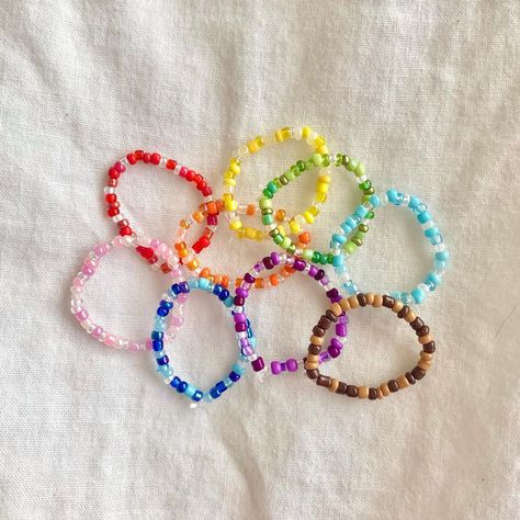 Beaded Bracelet Color Combos, Color Combinations Bracelets, Color Combinations For Bracelets, Bracelet Color Combinations, Bead Color Combos, Bead Color Combinations, Tiffany Shop, Kids Bracelet, E T